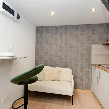 Apartment Lovely In Kiraly Street With Ac